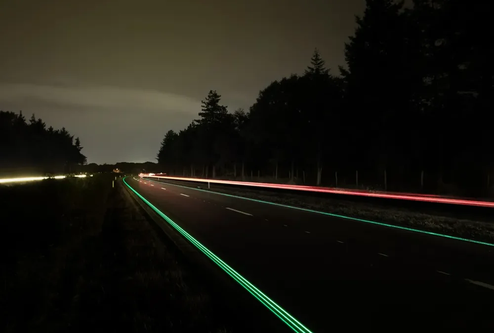 3 Ways to make Glow-in-the-dark roads and highways