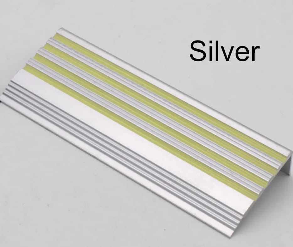 L-Shaped Silver Nosing
